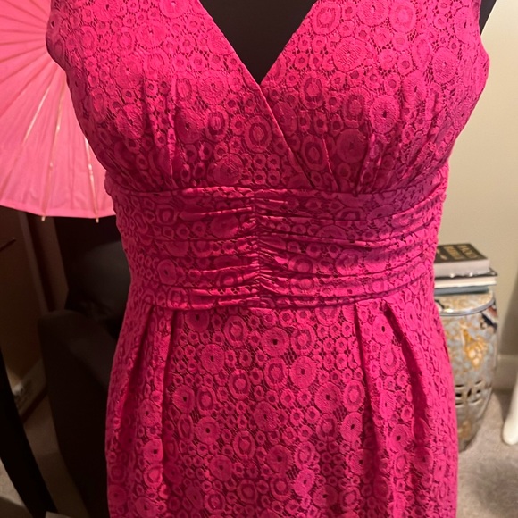 Fun fuschia lace by Trina Turk! - Picture 2 of 8